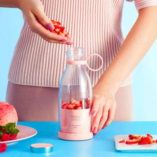 Mini Electric Portable Juicer Blender – USB Rechargeable Smoothie & Juice Maker -  Get deals pk